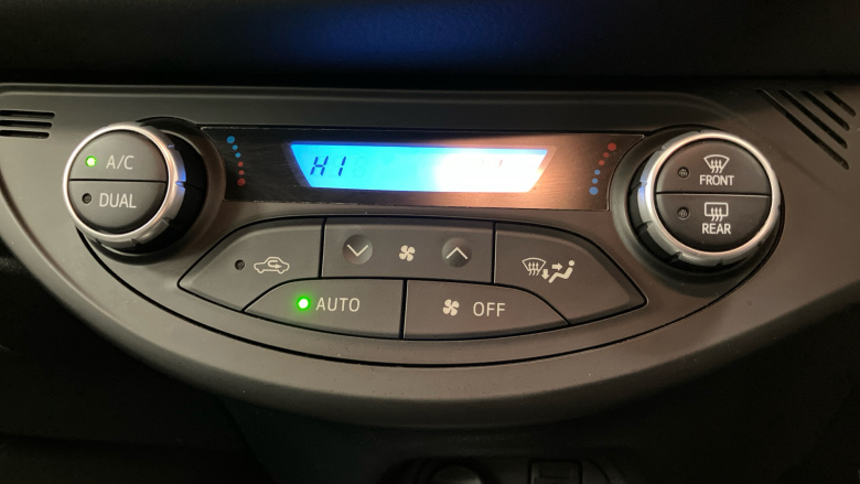 Toyota Yaris 1.5 Hybrid Excel 5dr CVT Hybrid Hatchback